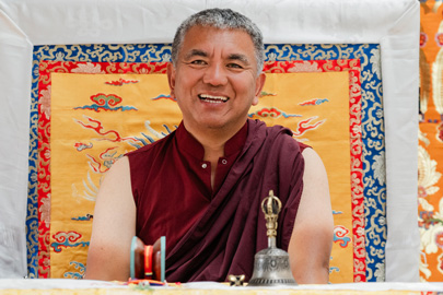 S.E. Dzogchen Rinpoche